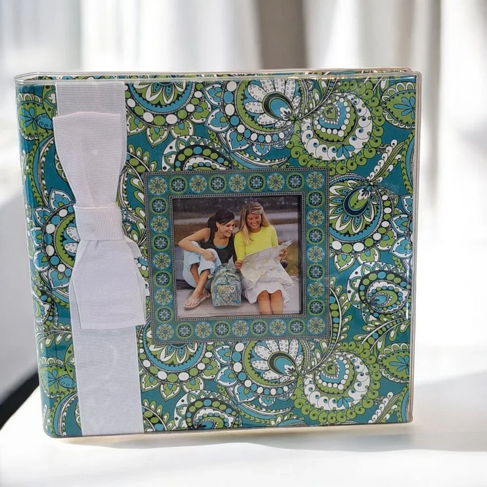 Vera Bradley Deluxe Photo Album Turquoise Peacock Paisley 100 Page 200 Photos